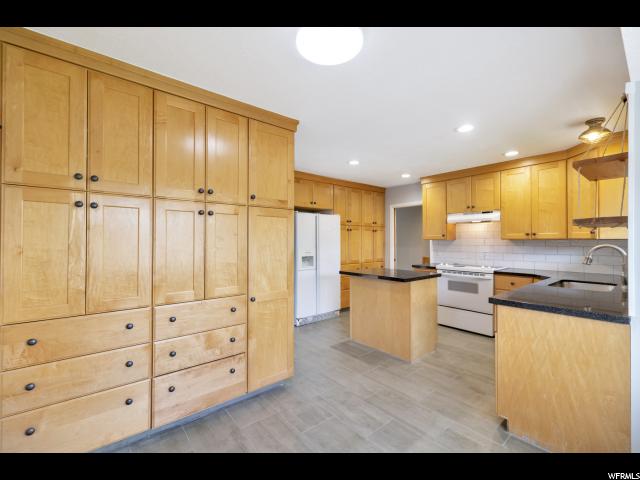 726 E 1900 S, Bountiful, UT 84010 — photo 8