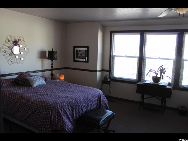 5421 S 2775 W, Roy, UT 84067 — photo 10