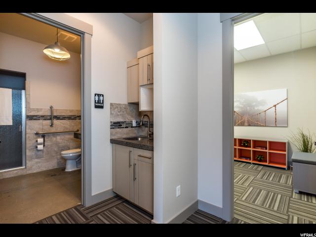 952 S Main #B2, Layton, UT 84041 — photo 8