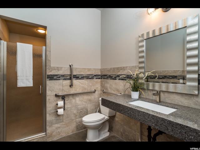 952 S Main #B2, Layton, UT 84041 — photo 9