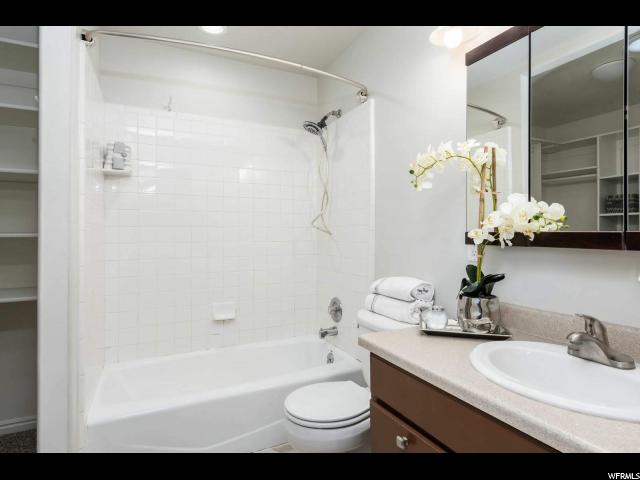 544 W 1025 N, Clinton, UT 84015 — photo 9