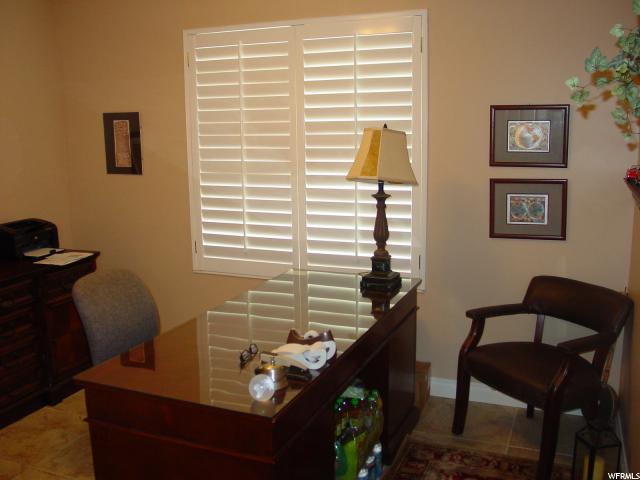 990 E Oakwood Dr, Bountiful, UT 84010 — photo 3