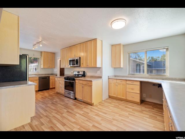 386 N 800 E, Bountiful, UT 84010 — photo 2