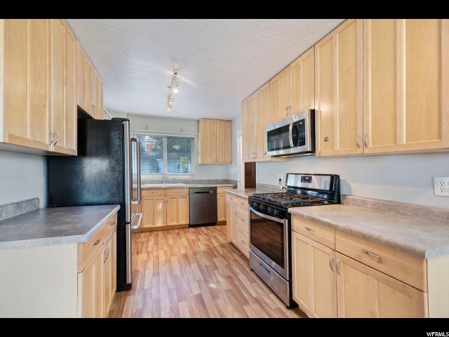 386 N 800 E, Bountiful, UT 84010 — photo 9