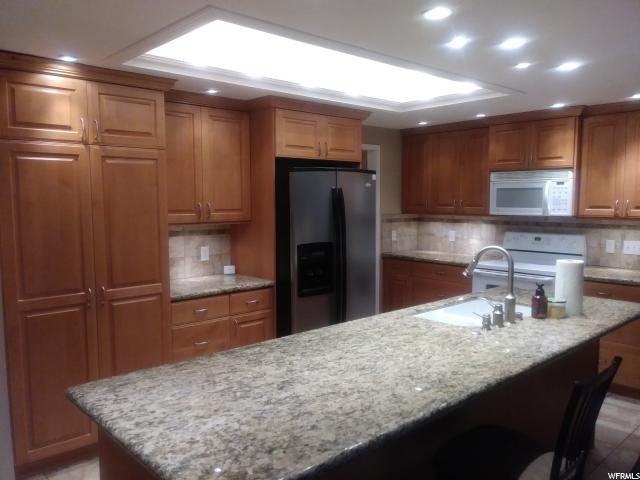 8847 1700 E, Sandy, UT 84093 — photo 9