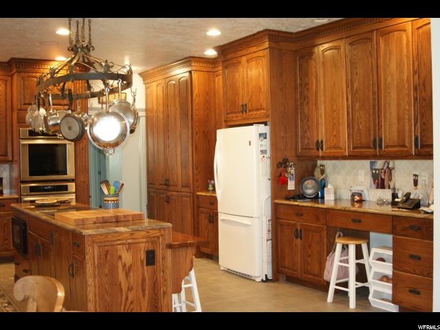 386 E Edgehill Dr S, Providence, UT 84332 — photo 12