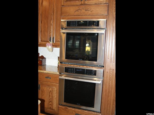 386 E Edgehill Dr S, Providence, UT 84332 — photo 10