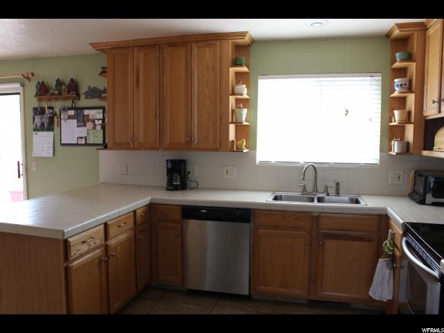 1148 N Main St, Centerville, UT 84014 — photo 8