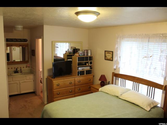 1148 N Main St, Centerville, UT 84014 — photo 10