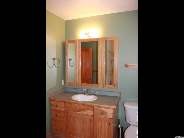 40 E 200 N, Torrey, UT 84775 — photo 10