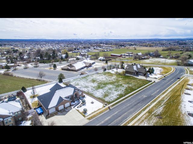 939 E 2375 N, North Ogden, UT 84414 — photo 9