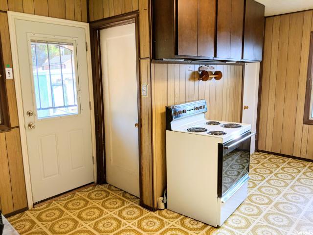 181 N Lakeview Dr E, Clearfield, UT 84015 — photo 8