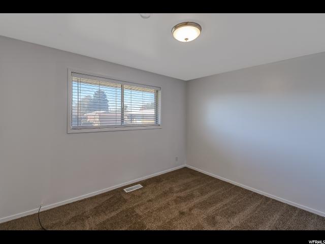 355 E Marilyn Dr, Clearfield, UT 84015 — photo 10