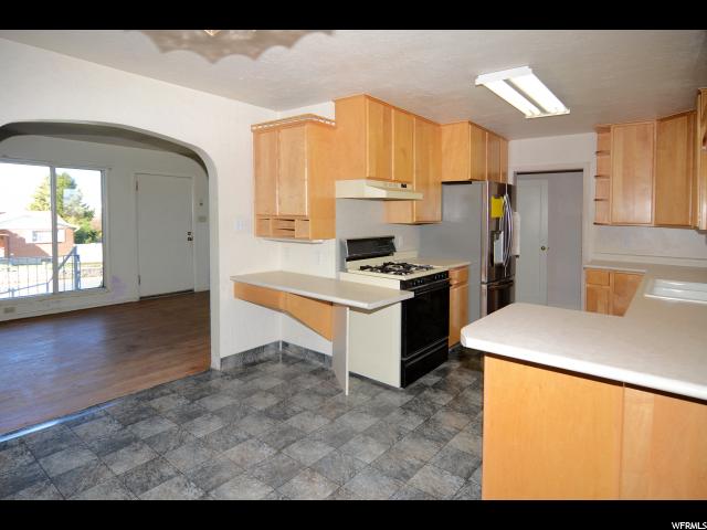 2881 S 625 W, Bountiful, UT 84010 — photo 11