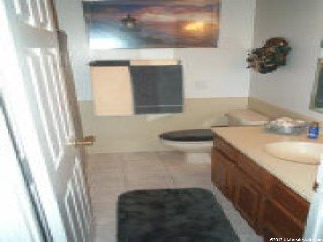 10736 S 1000 E, Sandy, UT 84094 — photo 2