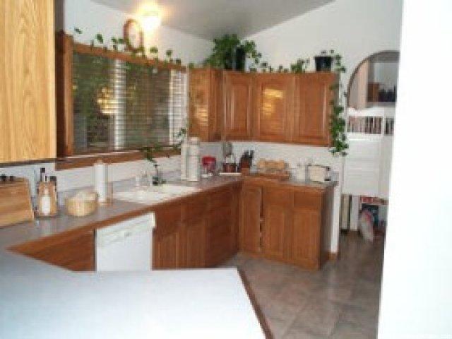 10736 S 1000 E, Sandy, UT 84094 — photo 5