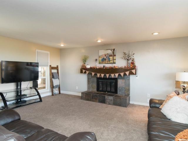 1742 E Ross Dr, Ogden, UT 84403 — photo 4