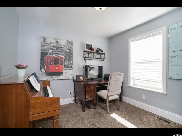 467 S Hawthorne Dr E, River Heights, UT 84321 — photo 9