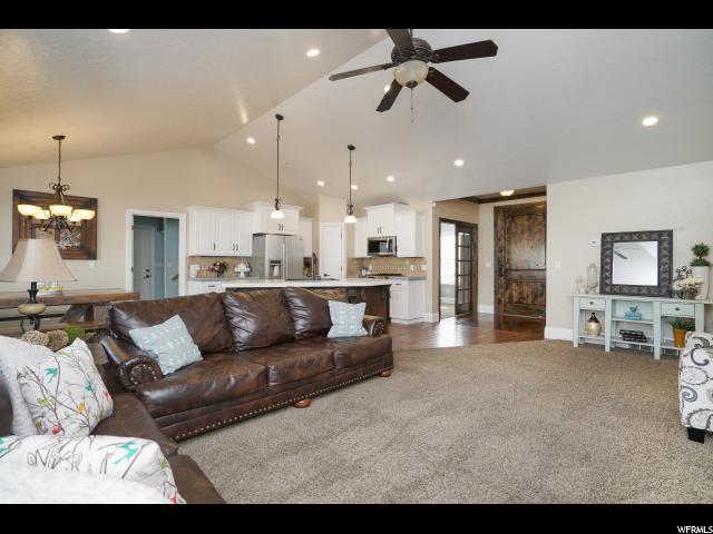 467 S Hawthorne Dr E, River Heights, UT 84321 — photo 4