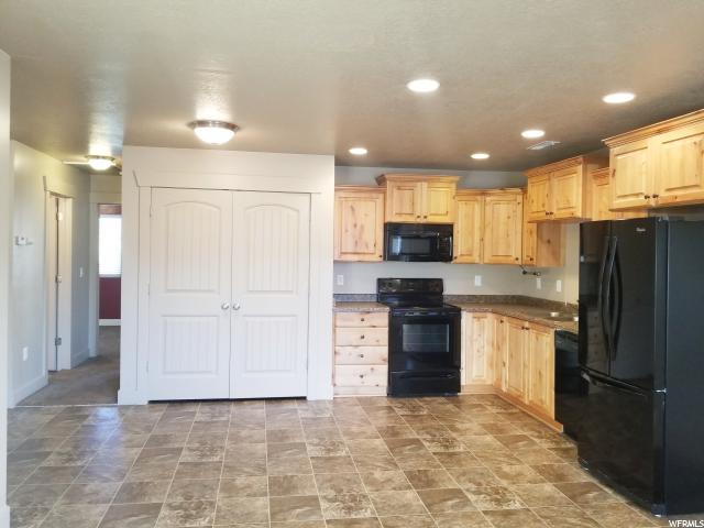 389 S 1250 E, Hyrum, UT 84319 — photo 2