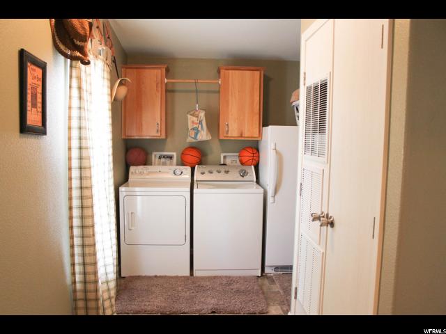 60 N Center St E, Bicknell, UT 84715 — photo 4