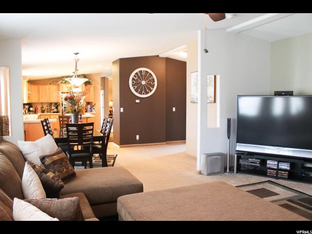 60 N Center St E, Bicknell, UT 84715 — photo 11