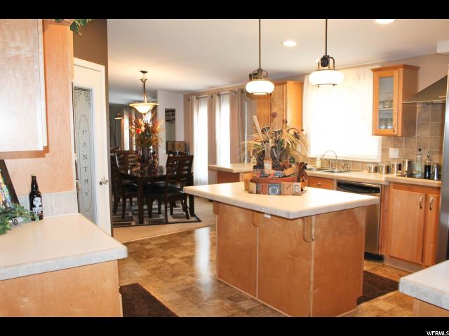 60 N Center St E, Bicknell, UT 84715 — photo 8
