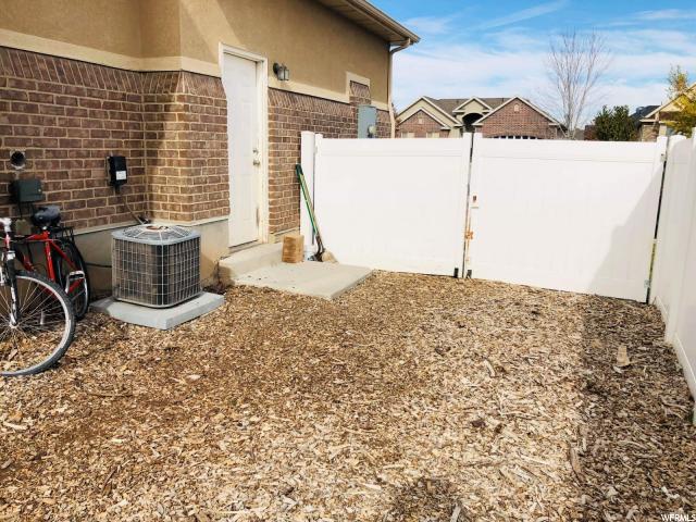 933 W 2010 S, Syracuse, UT 84075 — photo 4