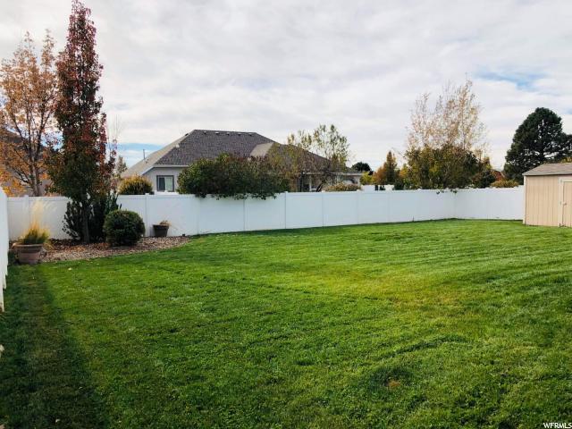 933 W 2010 S, Syracuse, UT 84075 — photo 10