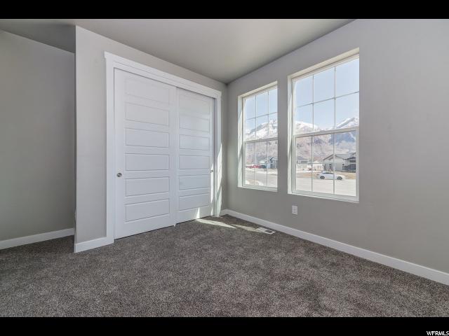 220 E Wahlen Cir, Harrisville, UT 84404 — photo 3