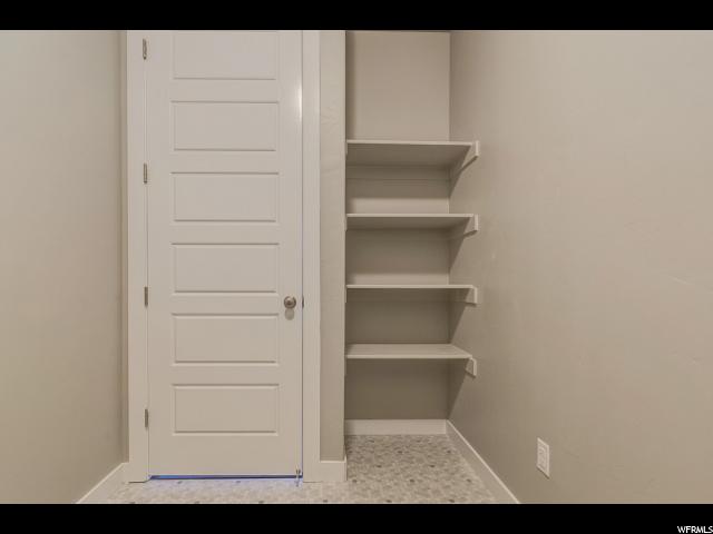 220 E Wahlen Cir, Harrisville, UT 84404 — photo 8