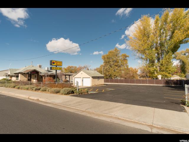 458 E 40th St S, South Ogden, UT 84403 — photo 2