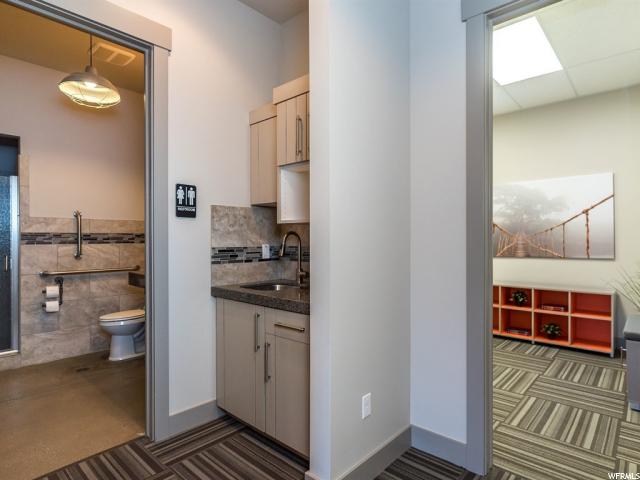 952 S Main St #B2, Layton, UT 84041 — photo 8