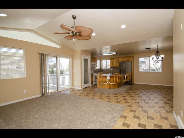 1721 N 2340 W, Clinton, UT 84015 — photo 4