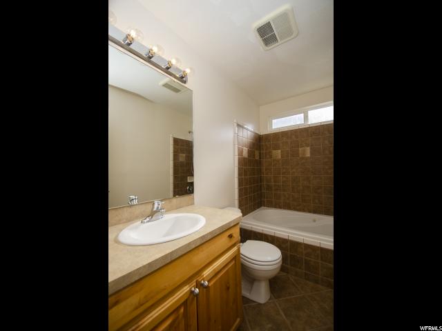 1721 N 2340 W, Clinton, UT 84015 — photo 11