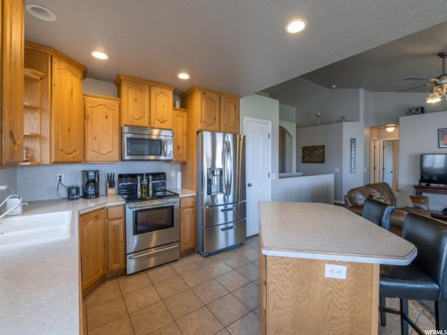 3433 N 2575 W, Farr West, UT 84404 — photo 7