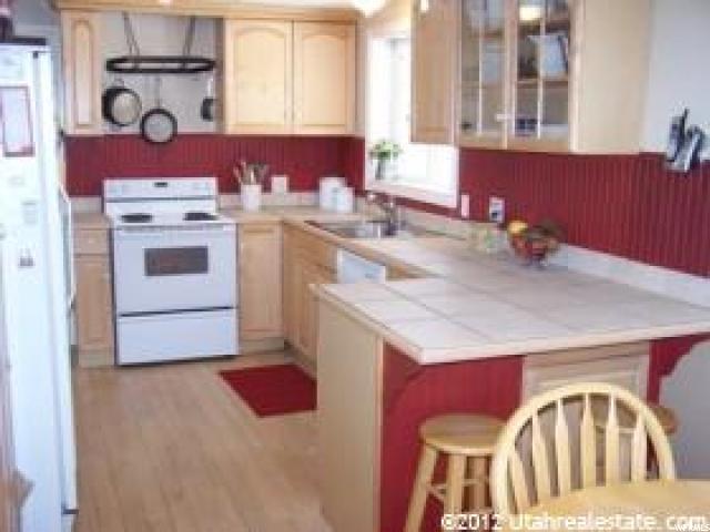 8158 S 1475 E, Sandy, UT 84093 — photo 4