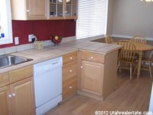8158 S 1475 E, Sandy, UT 84093 — photo 3