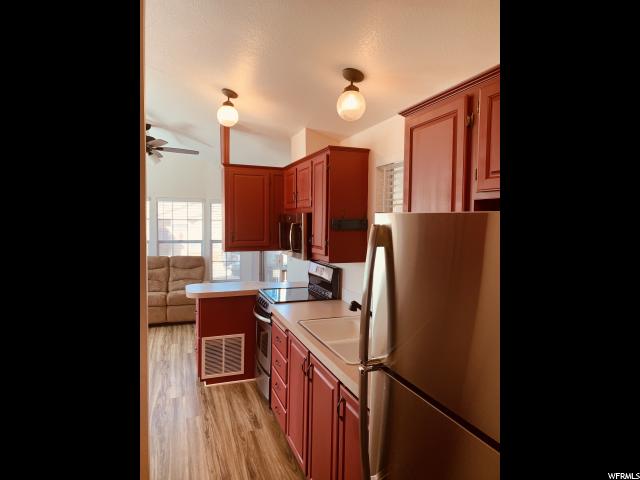 37 Redbluff Dr, Hurricane, UT 84737 — photo 10