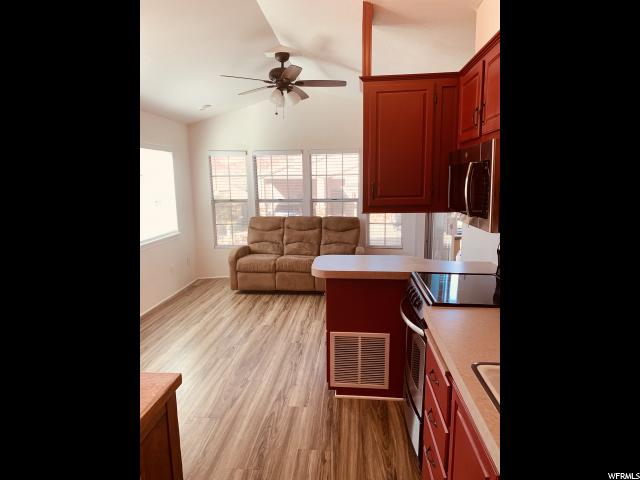 37 Redbluff Dr, Hurricane, UT 84737 — photo 9