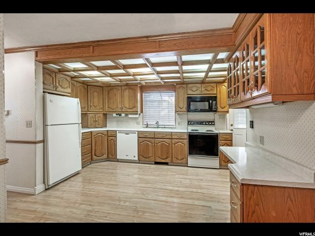 64 E 1300 S, Bountiful, UT 84010 — photo 11