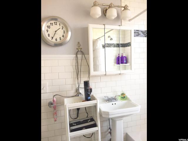 95 E 100 N, Levan, UT 84639 — photo 10