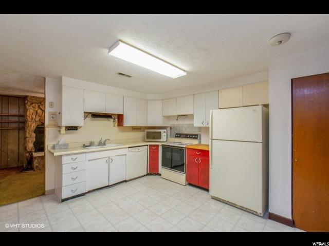 6052 S 2275 W, Roy, UT 84067 — photo 5