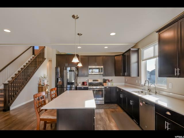 2579 N Stanley Crane Dr W, Clinton, UT 84015 — photo 2