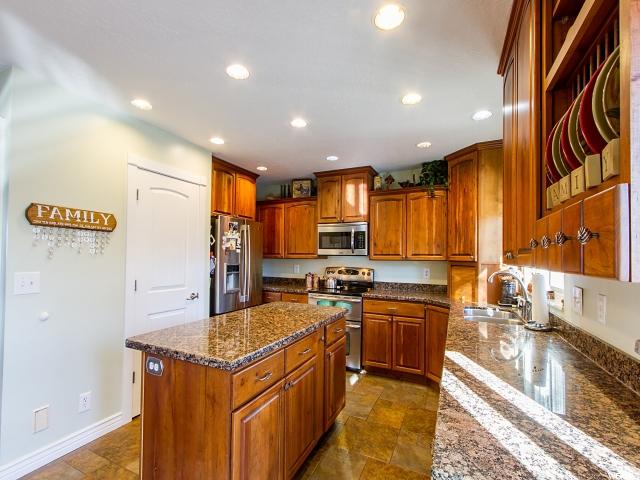 4838 S 3325 W, Roy, UT 84067 — photo 9