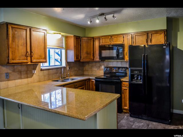 938 S 200 E, Layton, UT 84041 — photo 10