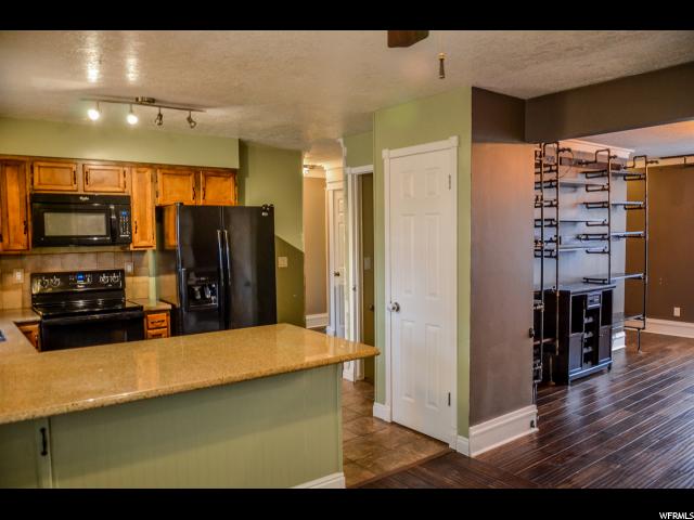 938 S 200 E, Layton, UT 84041 — photo 5