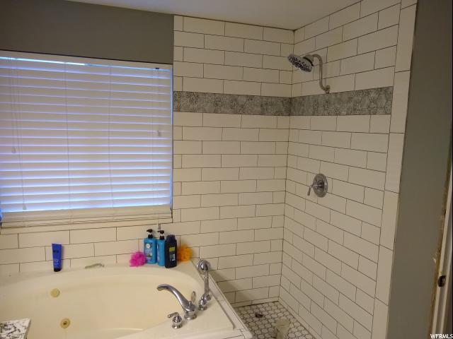 1147 N 1230 W, Clinton, UT 84015 — photo 6