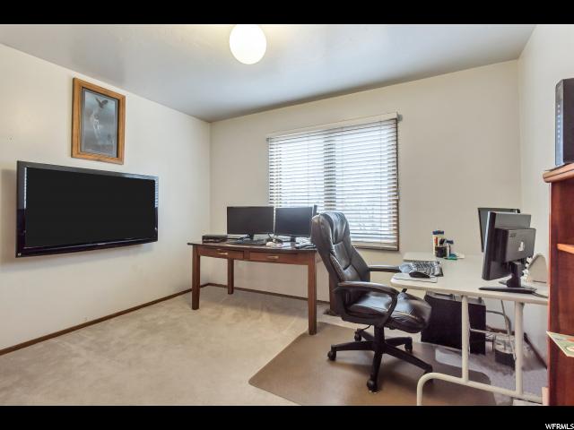 10237 S 2505 E, Sandy, UT 84092 — photo 11