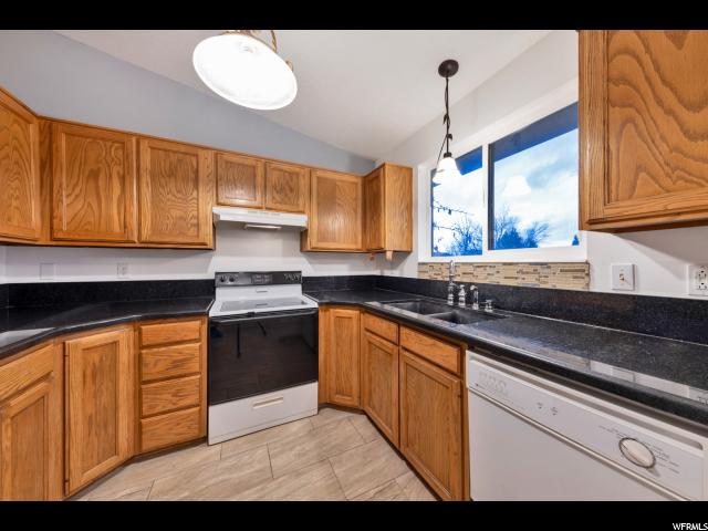 1023 E Cherry Ln, Layton, UT 84040 — photo 10